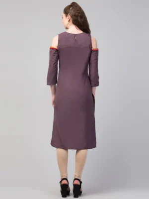 Sajaniya Wine Solid Cotton Kurta - Image 3